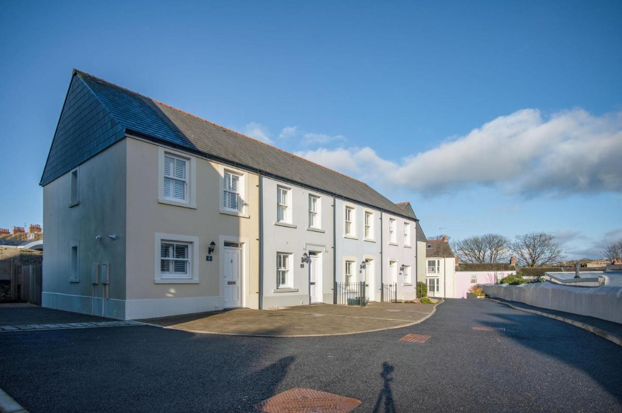 Ty Melyn - 2 Bedroom Cottage - Tenby Esterno foto