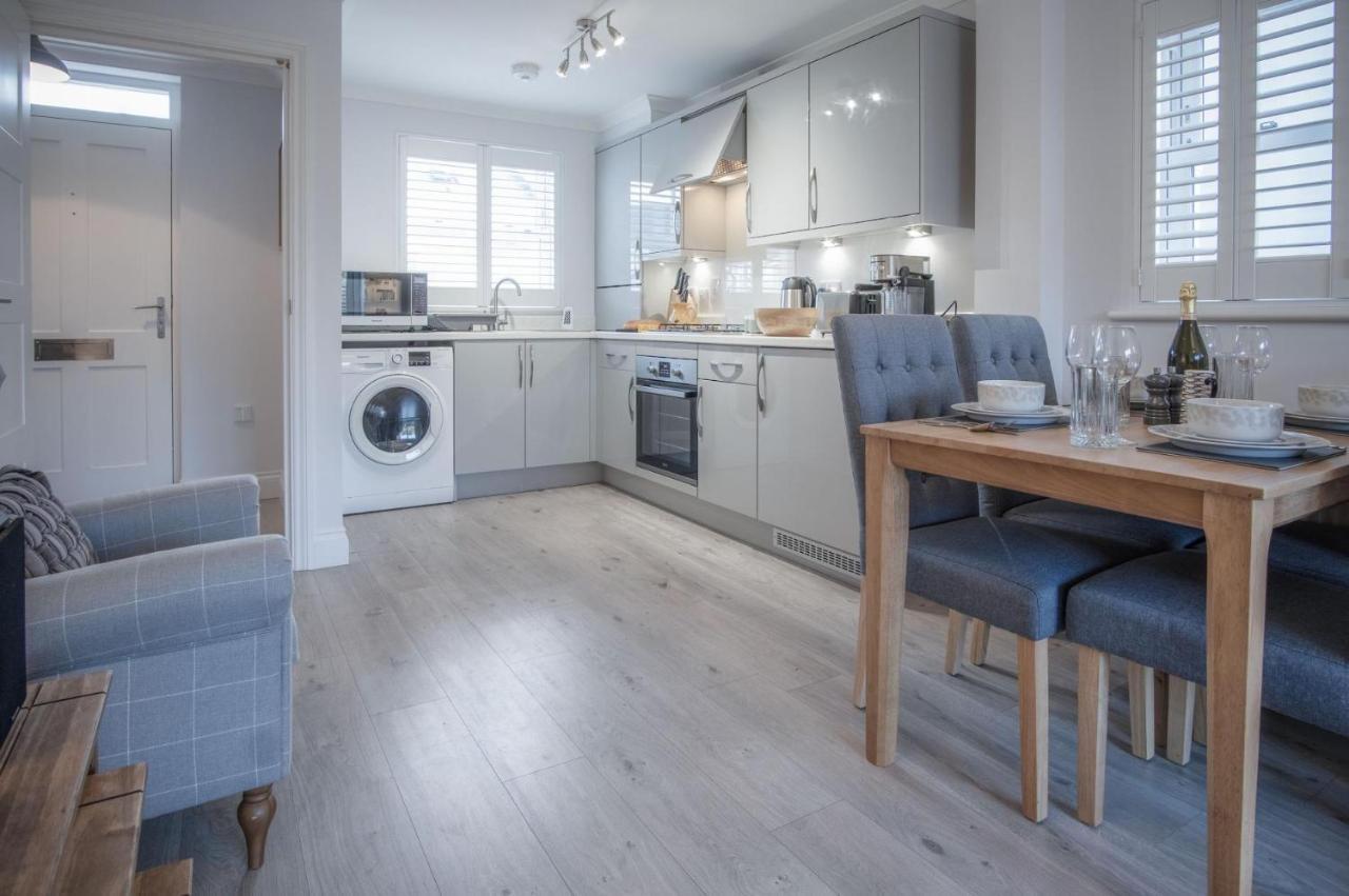 Ty Melyn - 2 Bedroom Cottage - Tenby Esterno foto