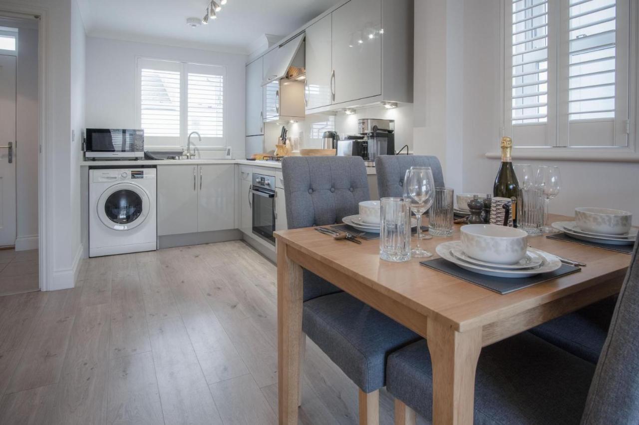 Ty Melyn - 2 Bedroom Cottage - Tenby Esterno foto