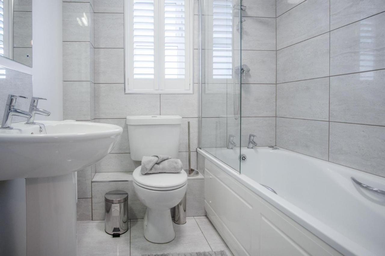 Ty Melyn - 2 Bedroom Cottage - Tenby Esterno foto