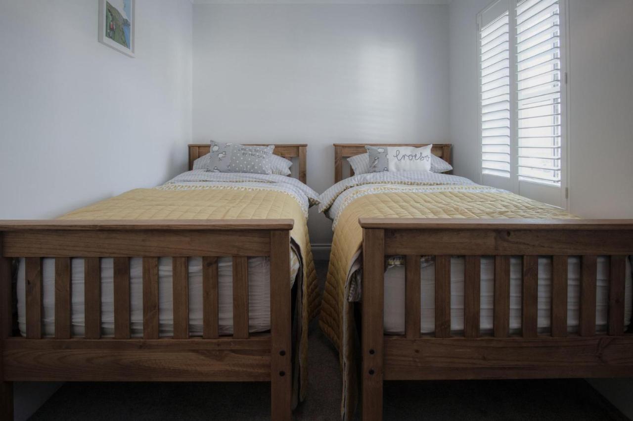 Ty Melyn - 2 Bedroom Cottage - Tenby Esterno foto