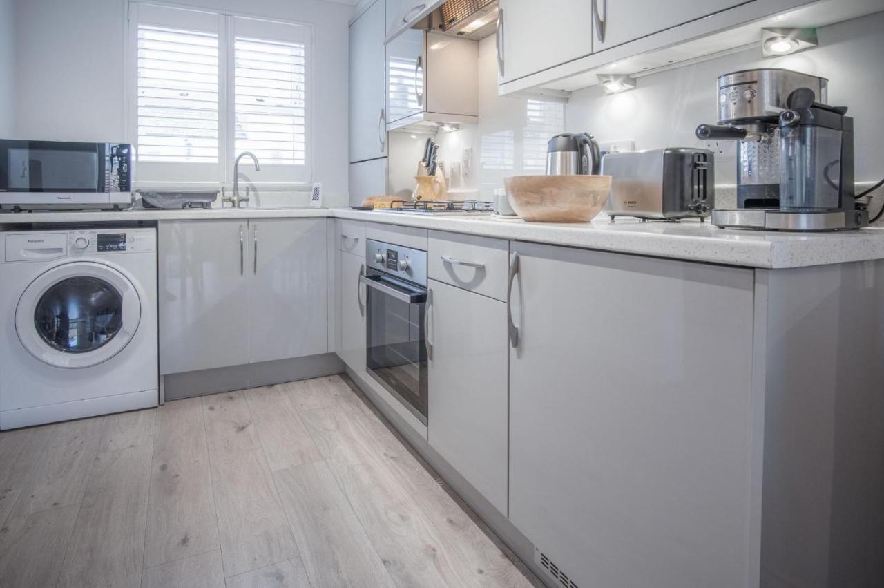 Ty Melyn - 2 Bedroom Cottage - Tenby Esterno foto