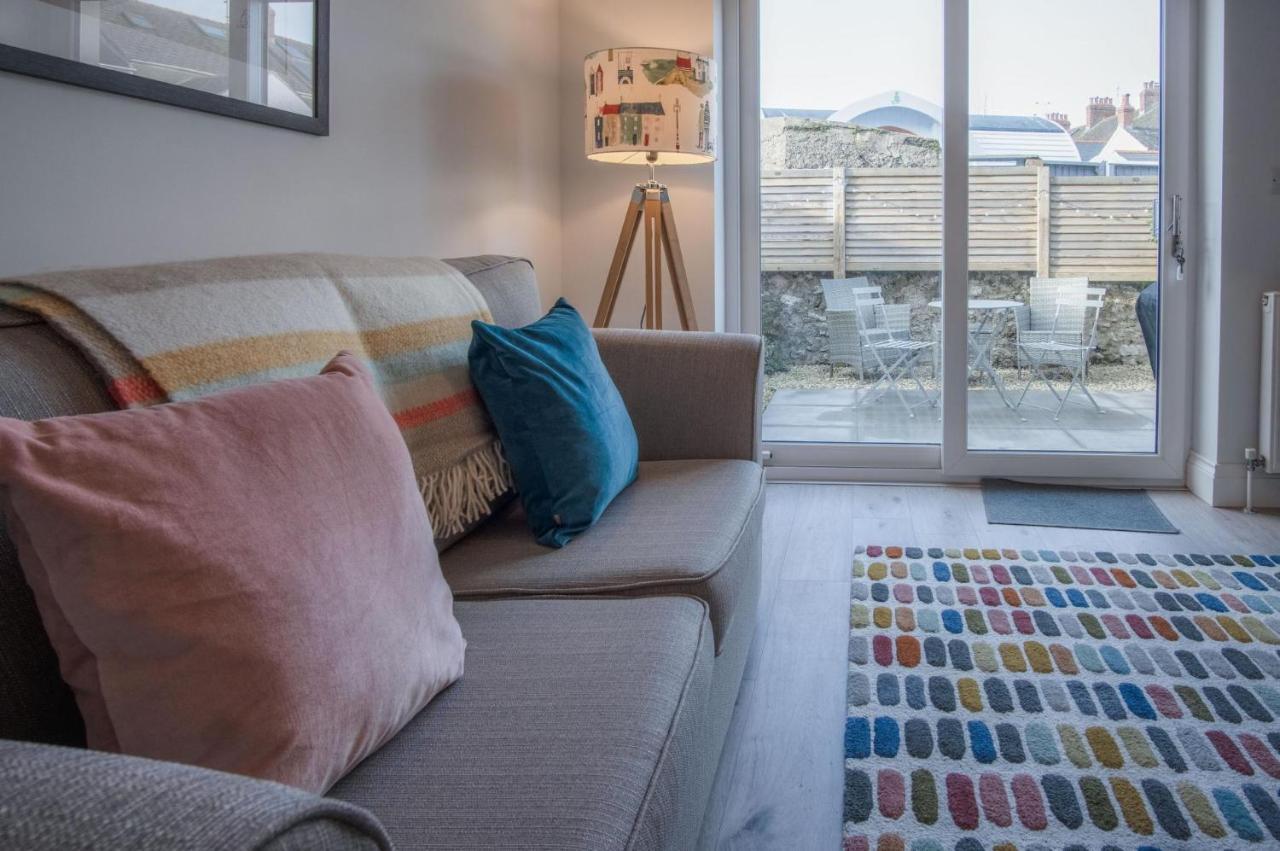 Ty Melyn - 2 Bedroom Cottage - Tenby Esterno foto