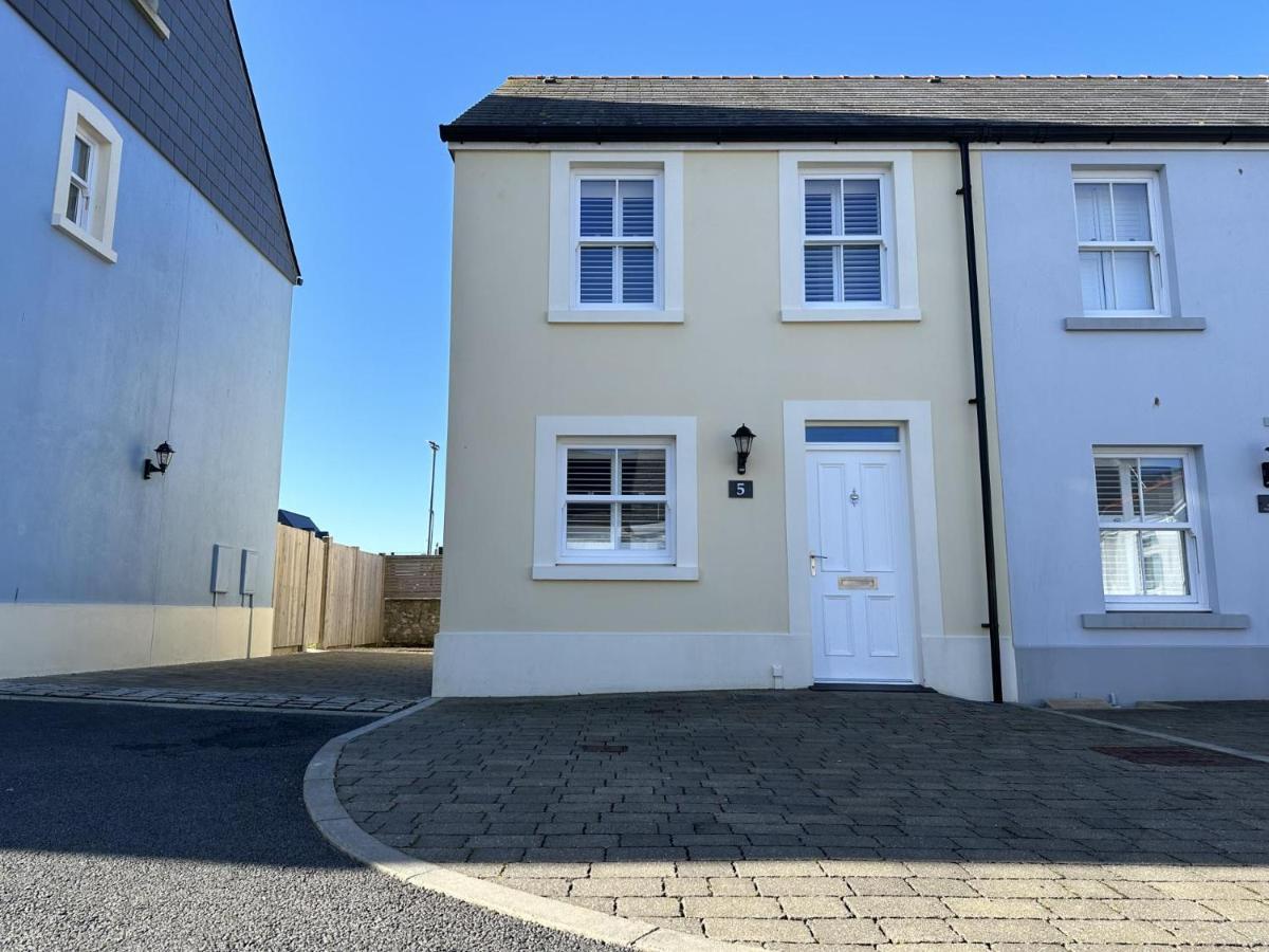 Ty Melyn - 2 Bedroom Cottage - Tenby Esterno foto
