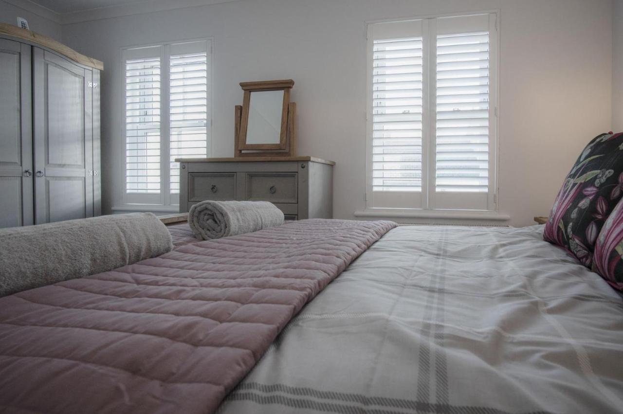 Ty Melyn - 2 Bedroom Cottage - Tenby Esterno foto