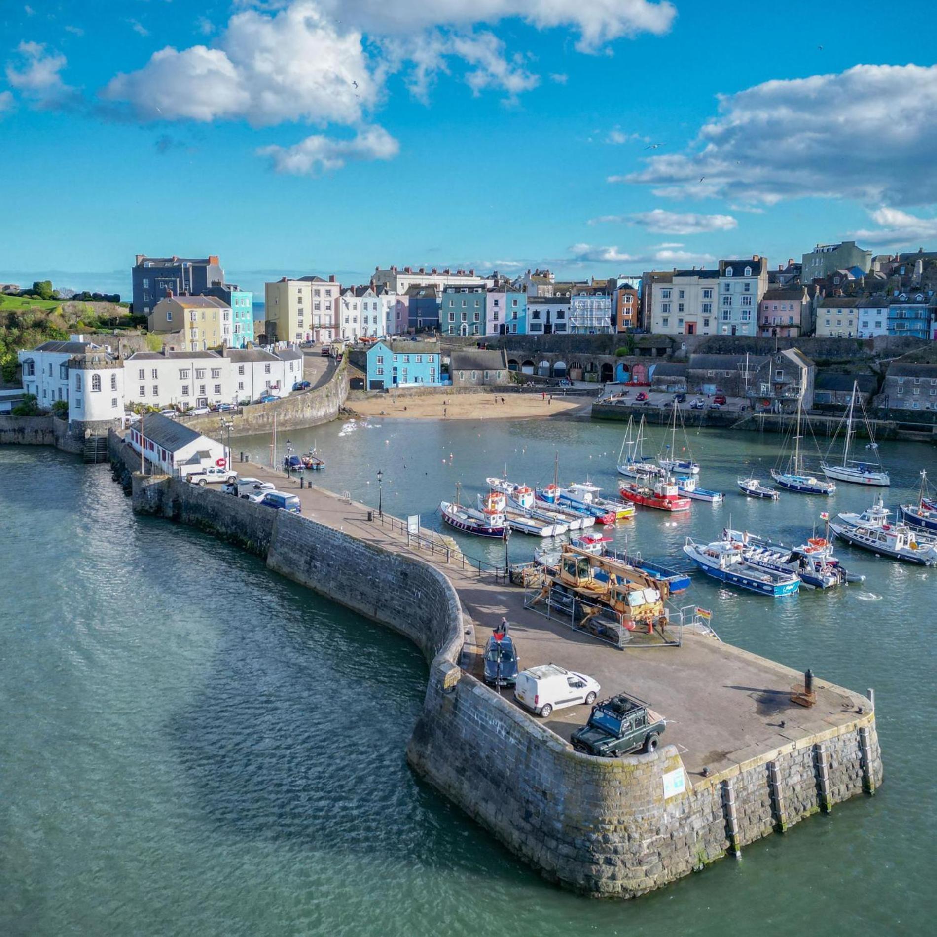 Ty Melyn - 2 Bedroom Cottage - Tenby Esterno foto
